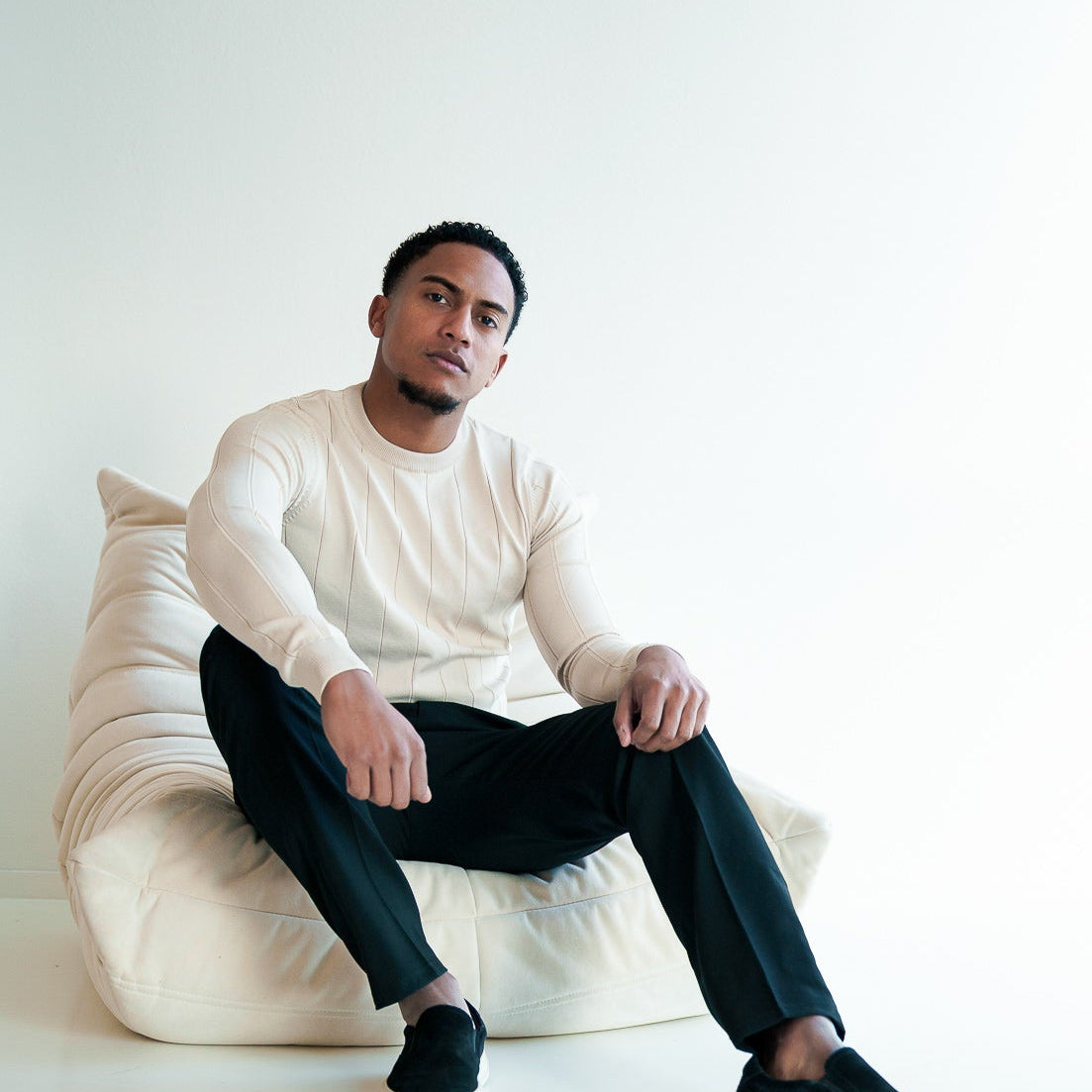 The Alexander Pullover - Marble White